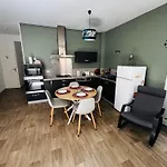 T2 Cosy Au Centre Du Puy En Velay 아파트